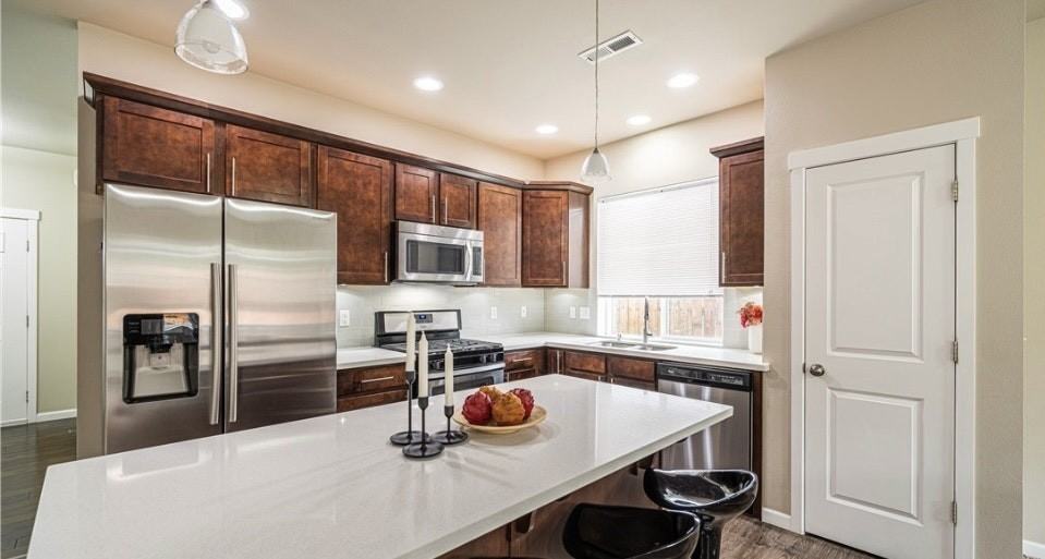 12435 1st Avenue South - Photo 3 of 21