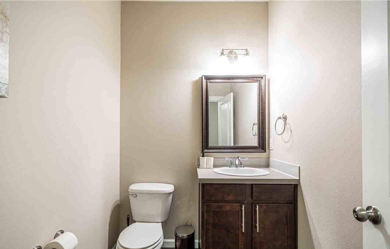 12435 1st Avenue South - Photo 7 of 21