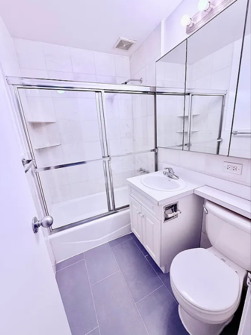 231 E 46th St #5H - Photo 6 of 10