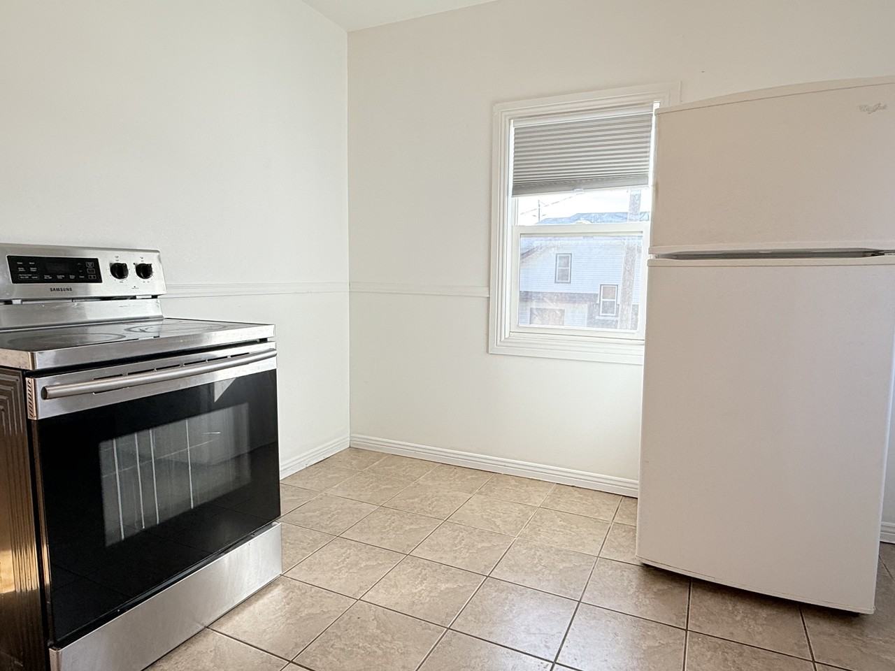 106 Shepherd St E #106UPPER - Photo 4 of 28