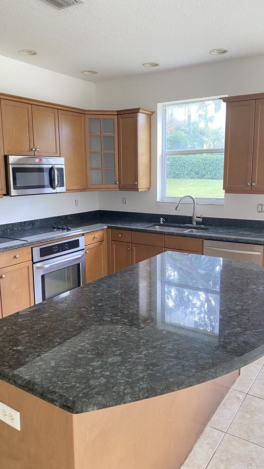 9814 Shepard Pl #NA - Photo 4 of 33