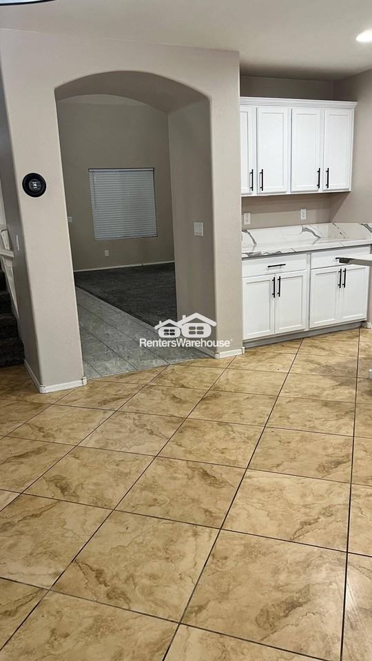 7617 South 48th Lane - Photo 2 of 12