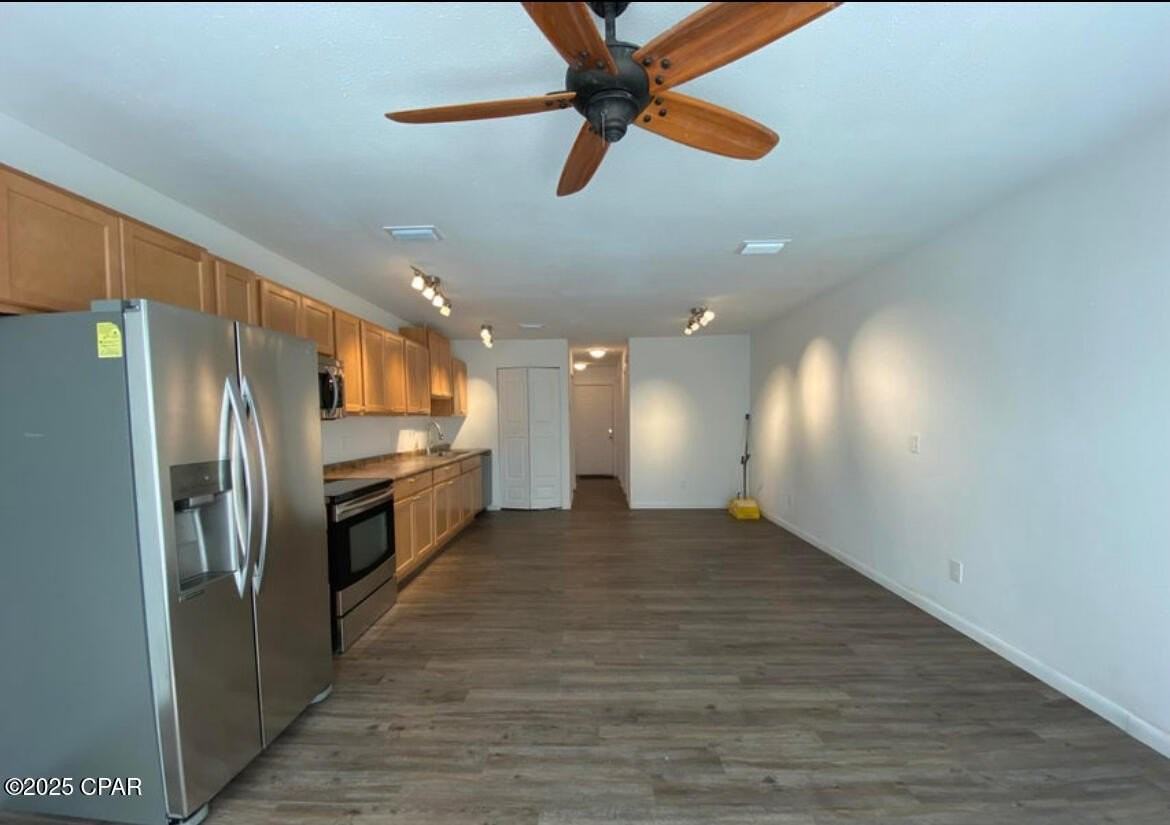 4455 W 19th St Apt 16 #16 - Photo 5 of 15