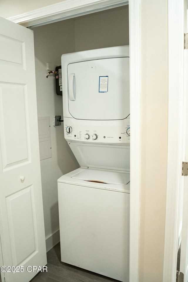 907 East 9th Street - Photo 6 of 9