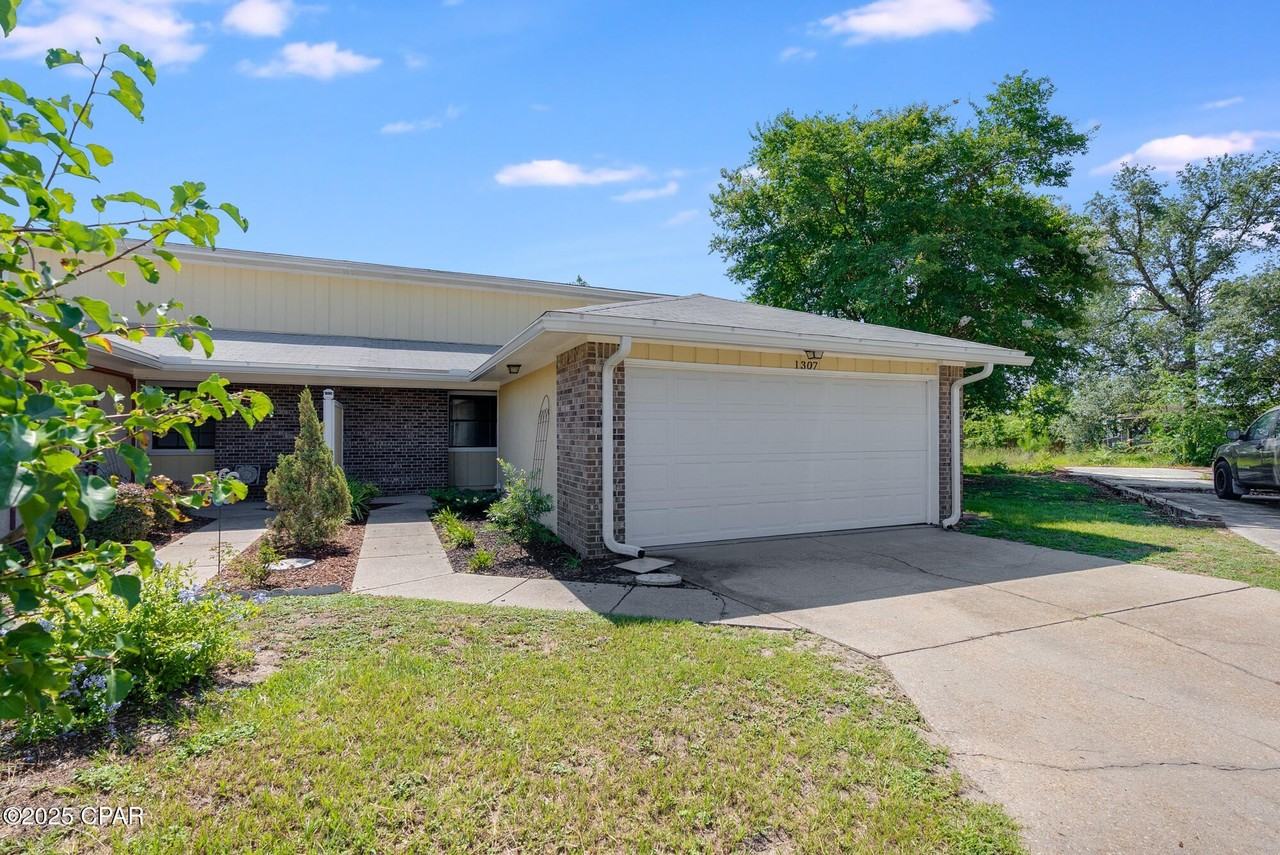 1307 Calabria Rd Unit 4a #4A - Photo 5 of 32