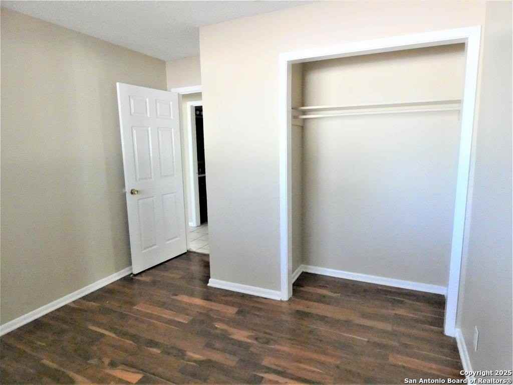 210 Loma Linda - Photo 6 of 17