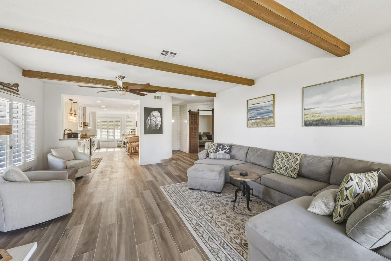 289 Vista Royale Cir W - Photo 7 of 50