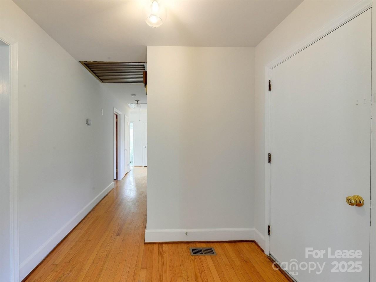 1432 Bevis Drive - Photo 4 of 45