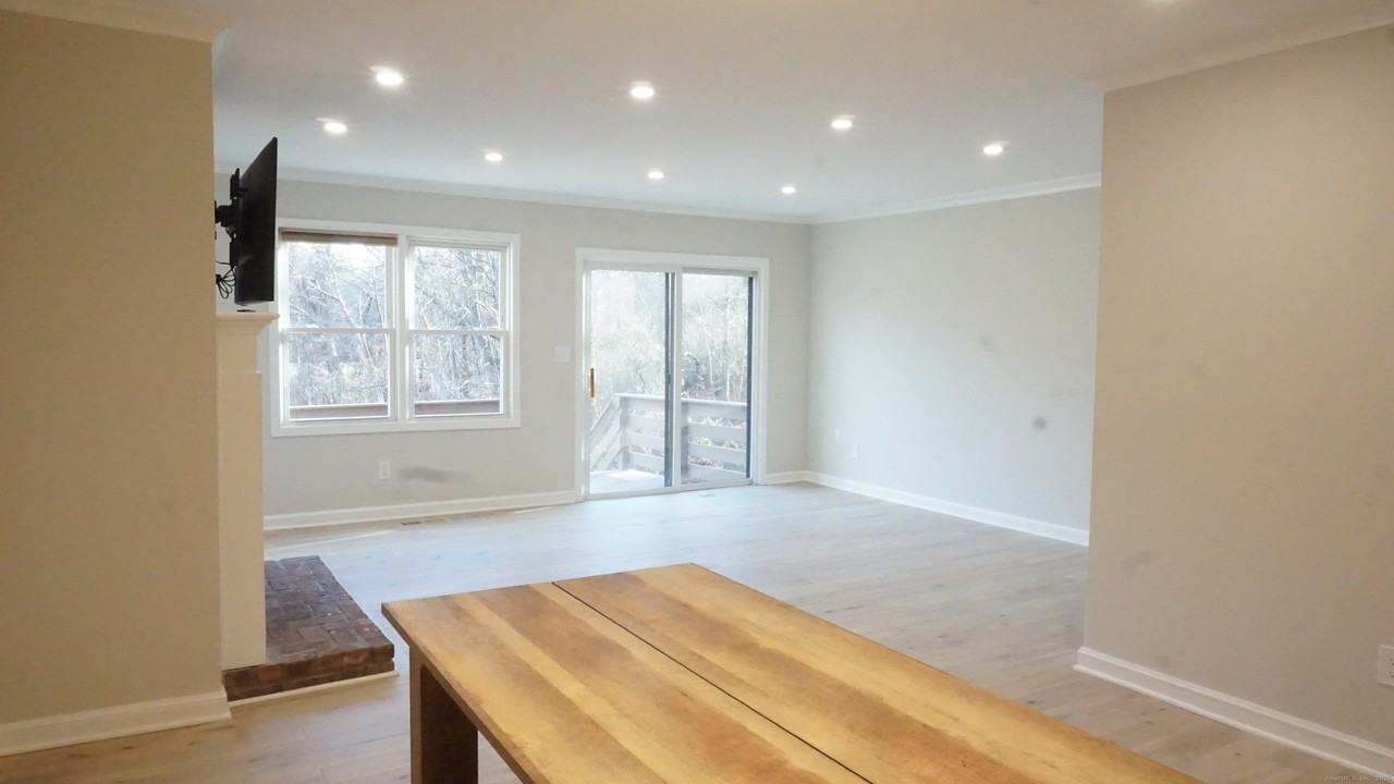 24 Overlook Dr #24 - Photo 2 of 32