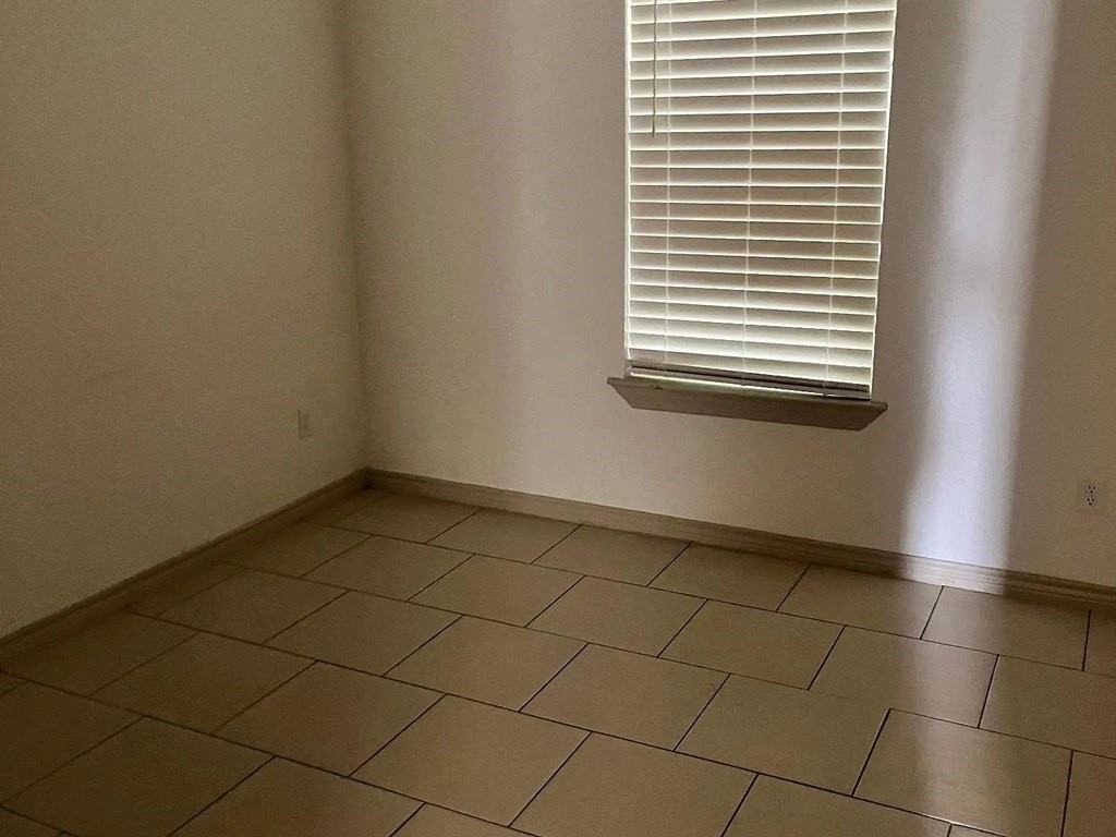 1787 Ginebra - Photo 4 of 10