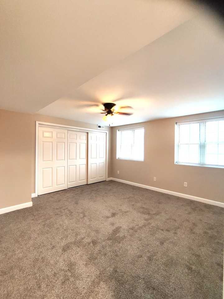 1515 / 2026 North 3372nd Road - Photo 6 of 11