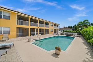 featured image of 5420 Chiquita Blvd S Apt B #B