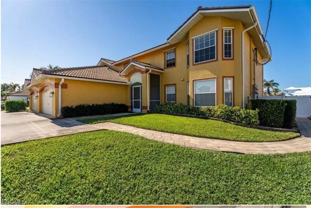 5420 Chiquita Blvd S Apt B #B - Photo 2 of 24