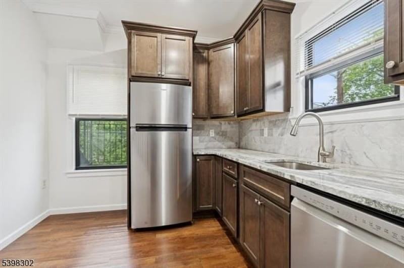 350 Arlington Ave #1 - Photo 3 of 10