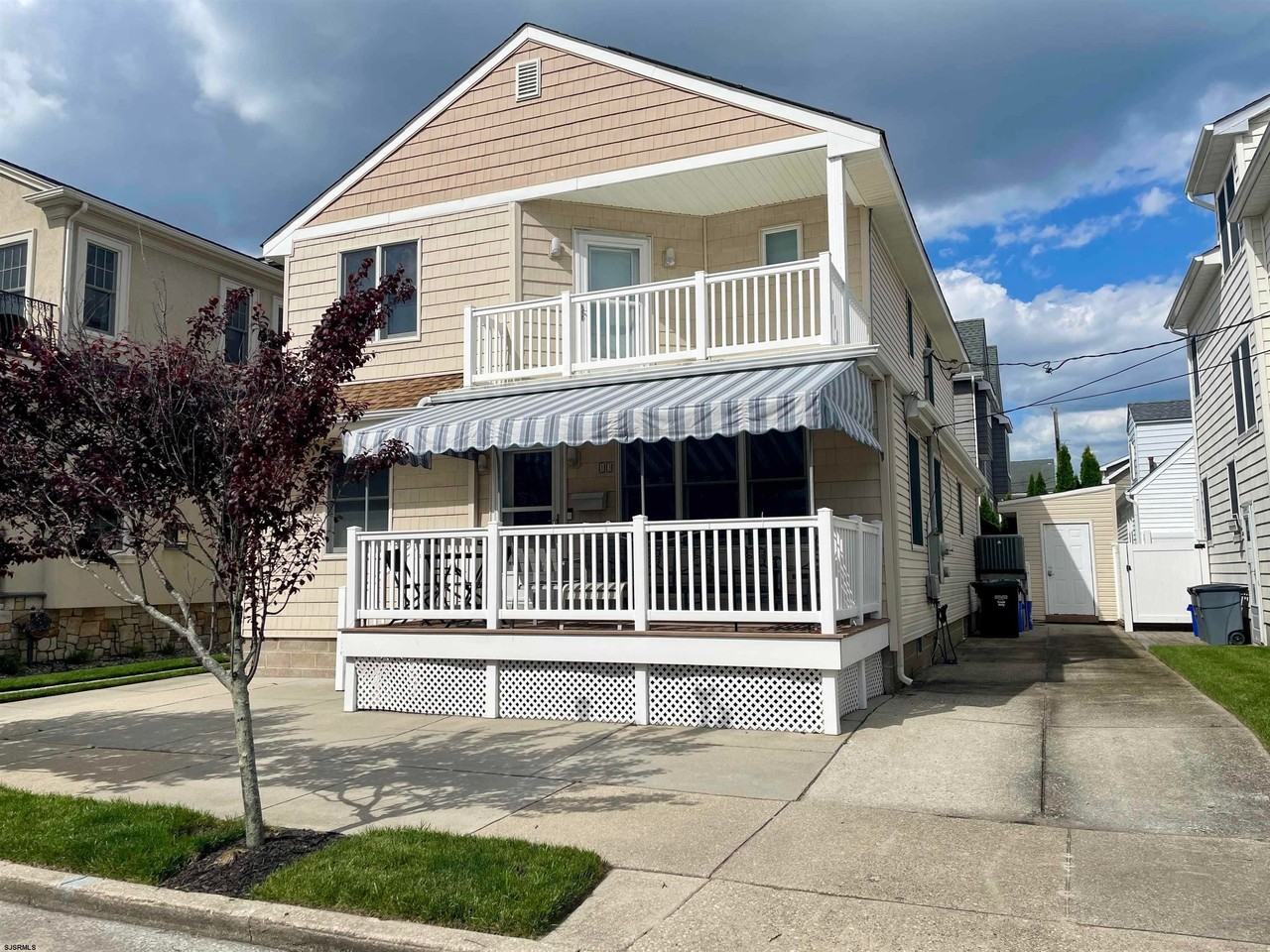 13 S Kenyon Ave - Photo 2 of 26