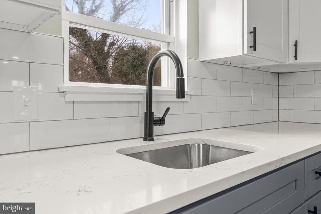 47 S Academy St - Photo 7 of 15