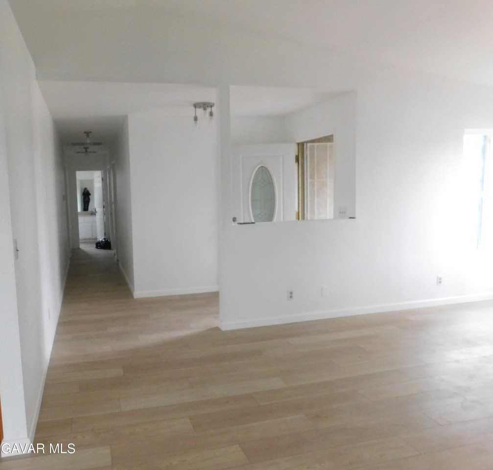 8260 Viburnum Ave - Photo 6 of 18