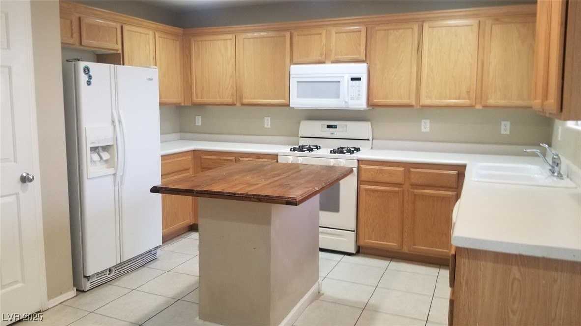 1008 Monte De Oro Ave #0 - Photo 5 of 10