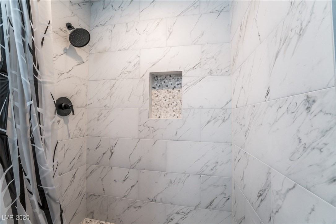 3955 Savoy Ct - Photo 7 of 50