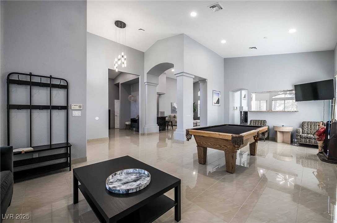 1400 Castle Crest Dr - Photo 7 of 50