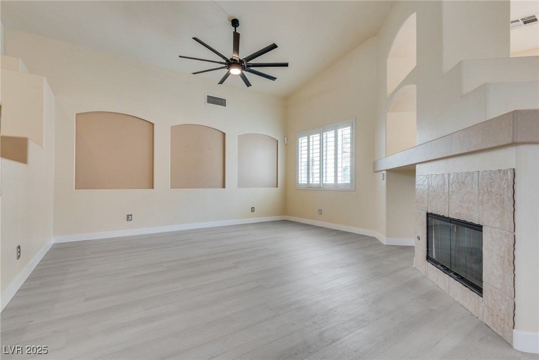 1340 Rolling Sunset St - Photo 5 of 38