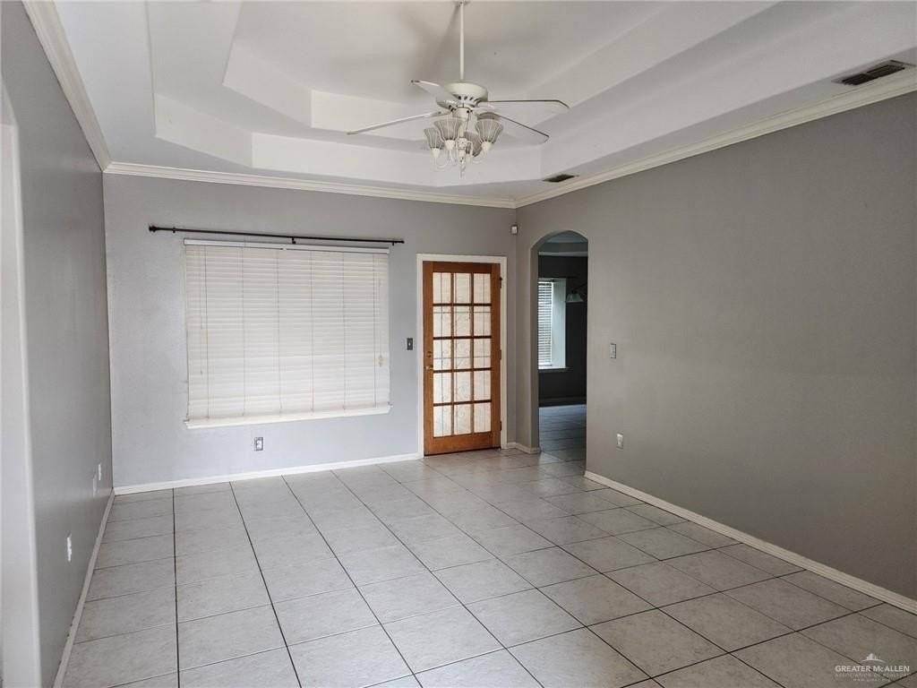 4108 Kerria Ave - Photo 4 of 19