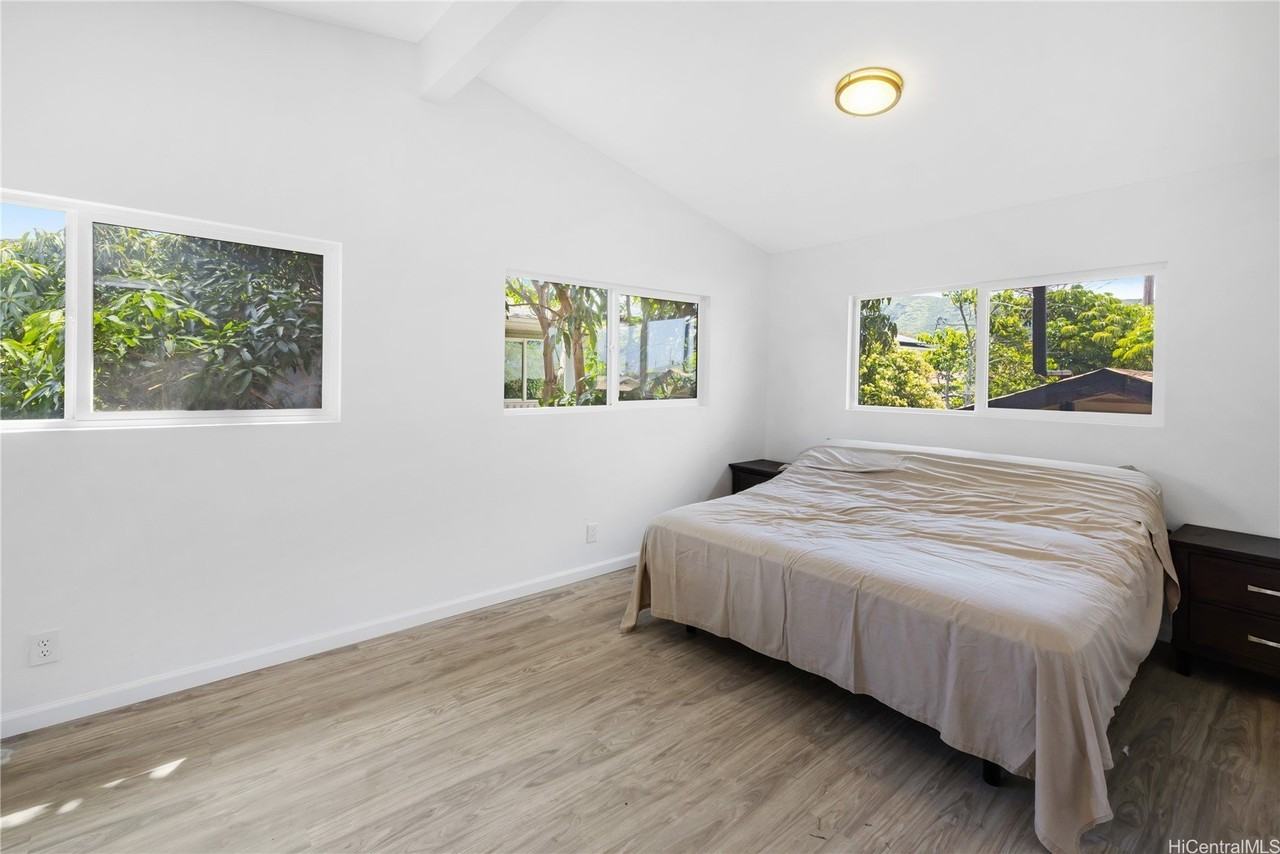 87-212 Holopono St Unit B #B - Photo 2 of 9