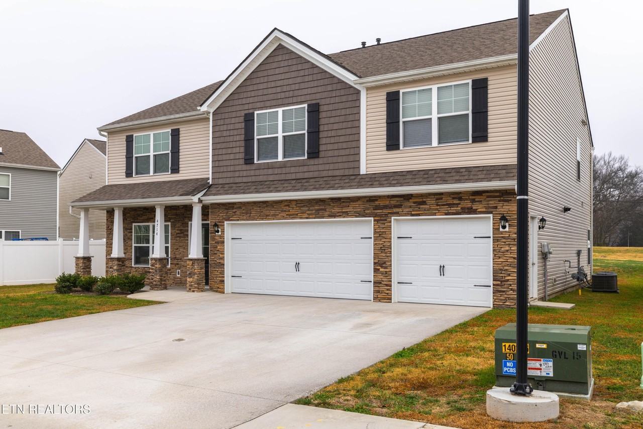 4714 Willow Bluff Cir - Photo 4 of 42