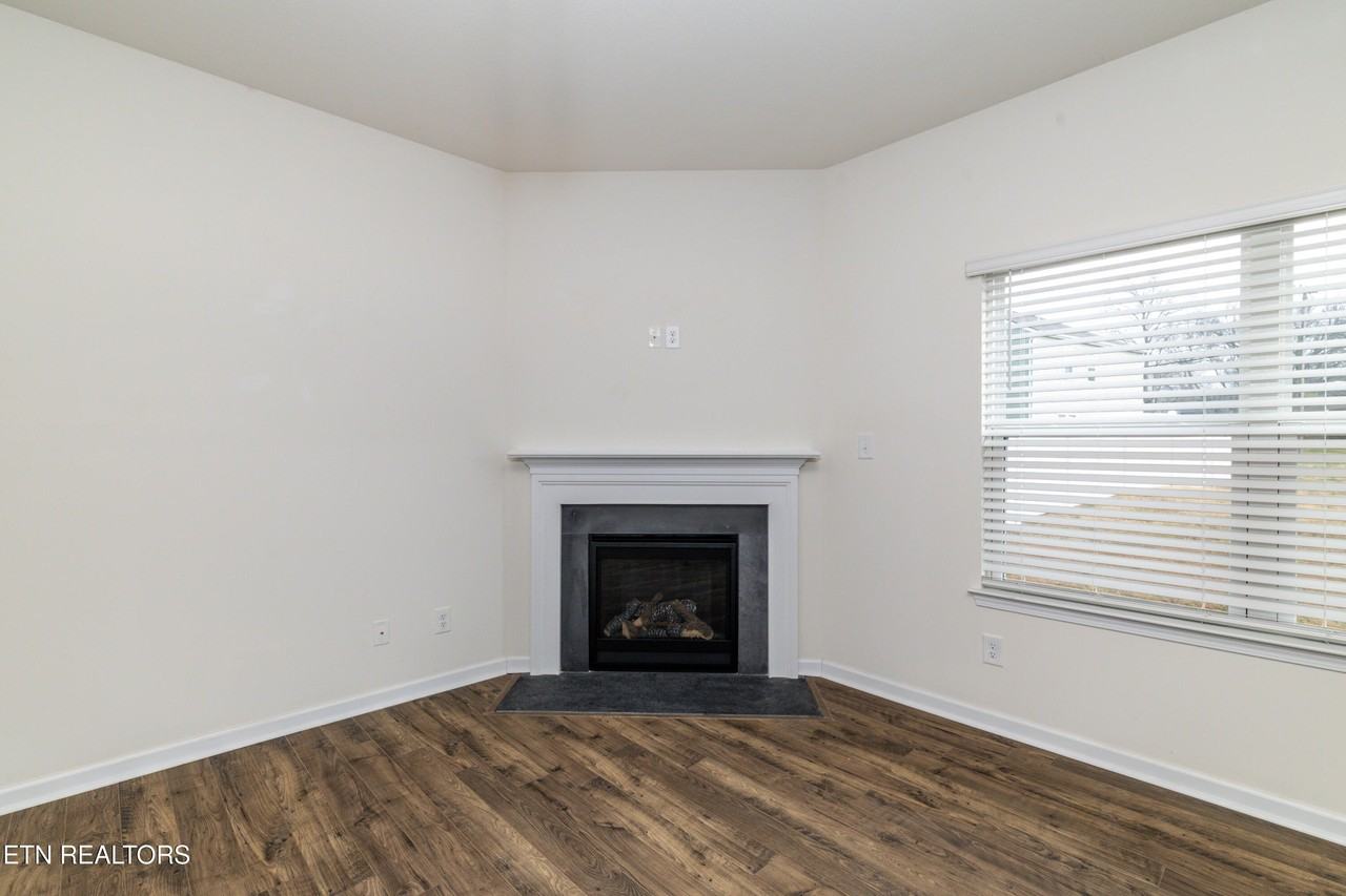 4714 Willow Bluff Cir - Photo 7 of 42