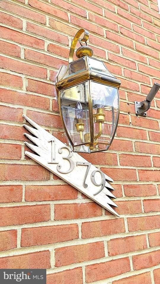 1379 Heritage Oak Way - Photo 3 of 44