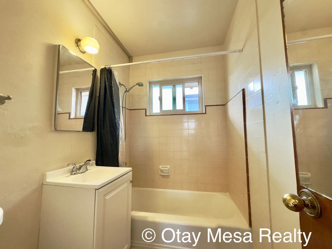 970 Seacoast Drive - Photo 5 of 6