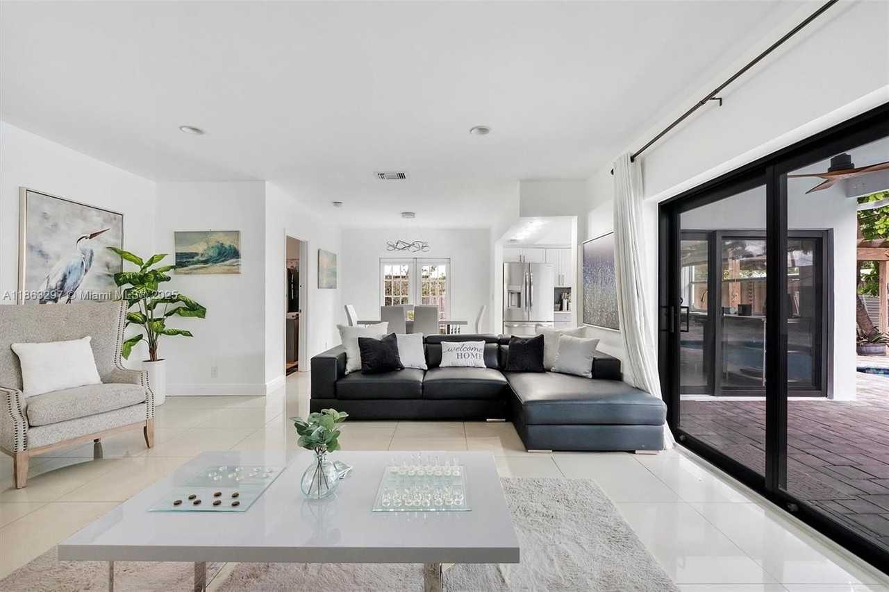 5800 Ne 18th Ave #0 - Photo 6 of 49