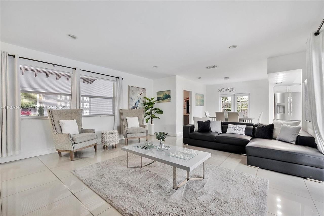 5800 Ne 18th Ave #0 - Photo 7 of 49