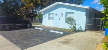 featured image of 161 Northwest 40th Street #2