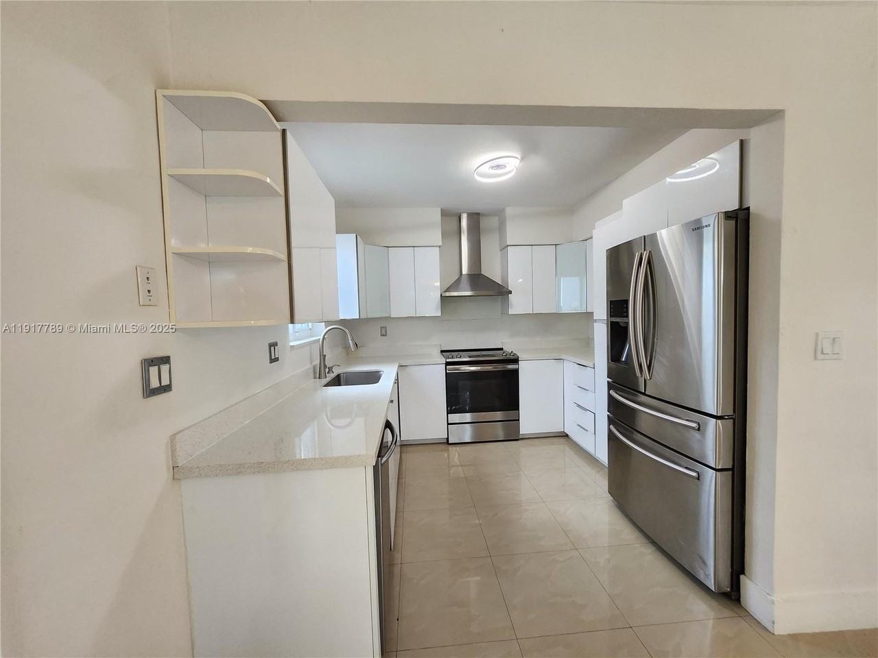 12535 Ne Miami Pl - Photo 4 of 10