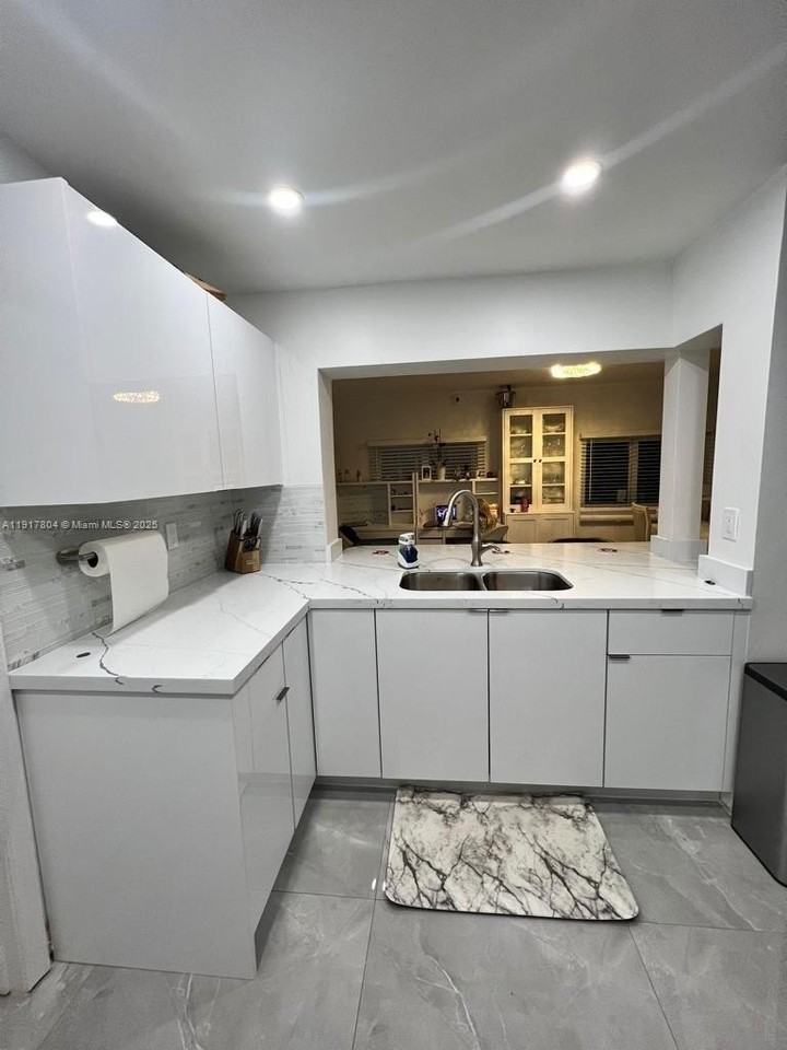 7303 Nw 57th Dr #7303 - Photo 5 of 15