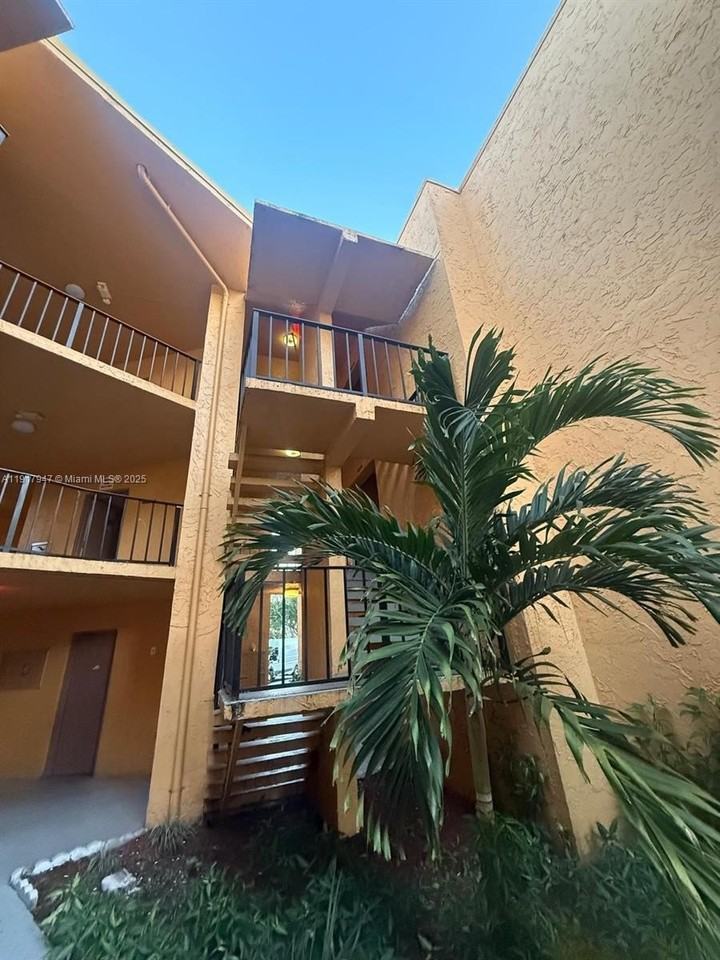 4304 Nw 9th Ave #1-3C - Photo 2 of 28