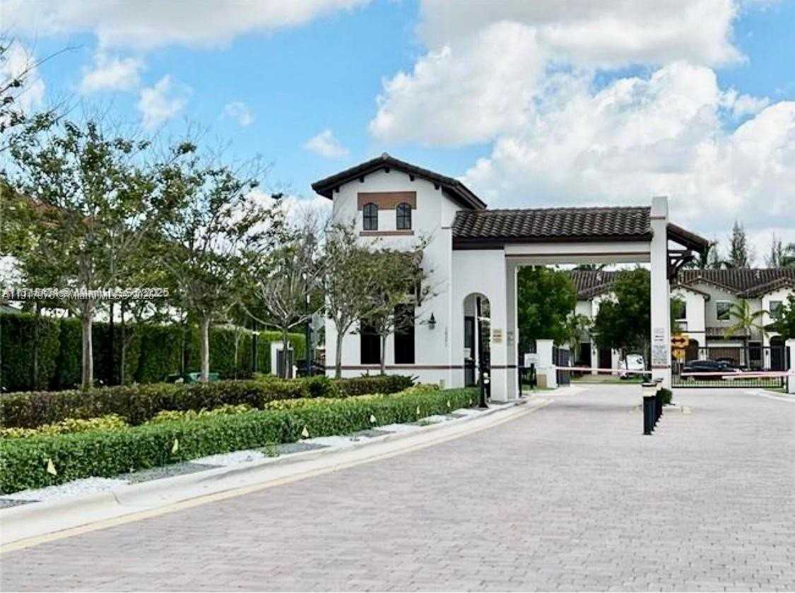 10620 Northwest 88th Street #212