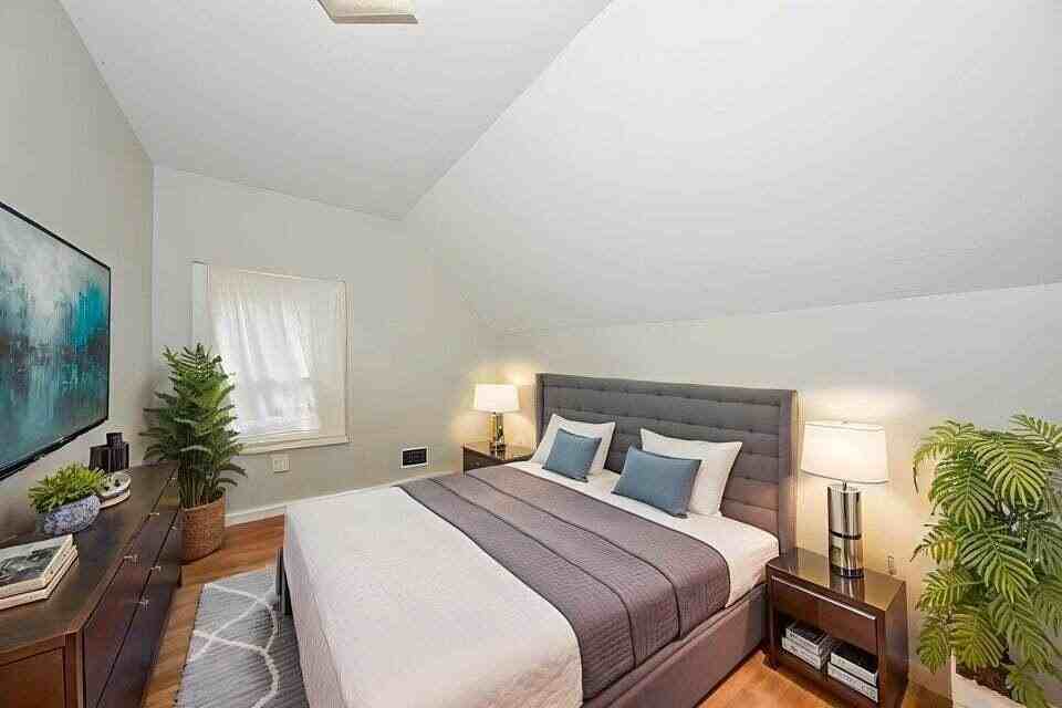 2166 S 6th St - Photo 4 of 12