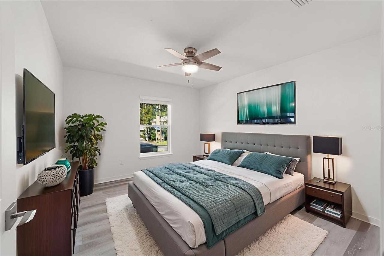 7460 Nw 44th Ln - Photo 3 of 37