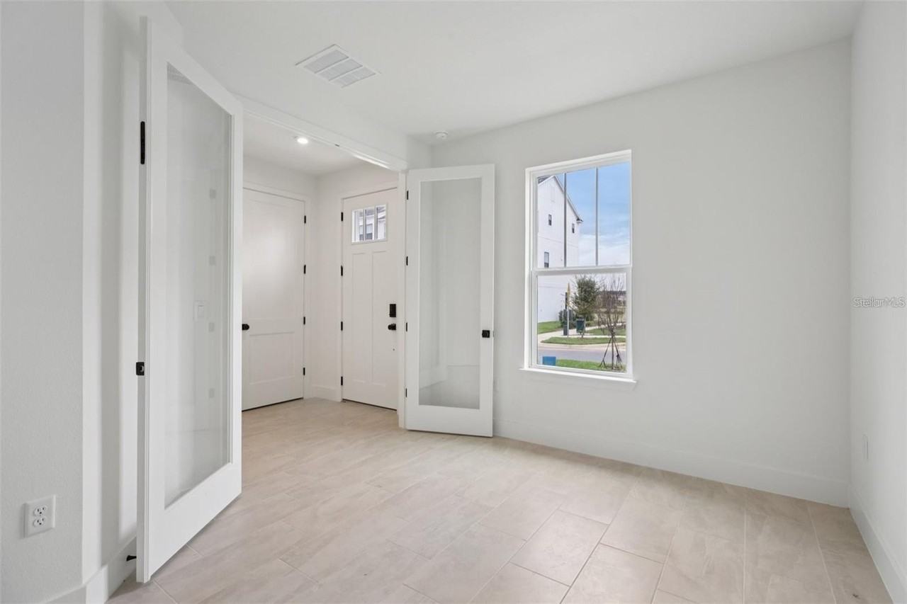 15083 Grove Lake Dr - Photo 7 of 21