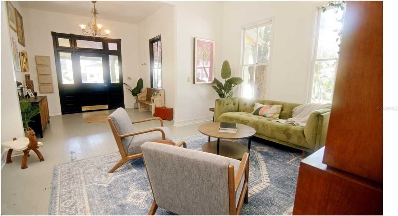 2302 N Morgan St - Photo 7 of 50