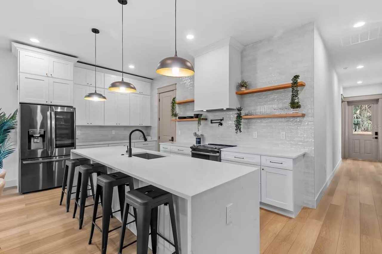 2407 Harper St - Photo 7 of 34