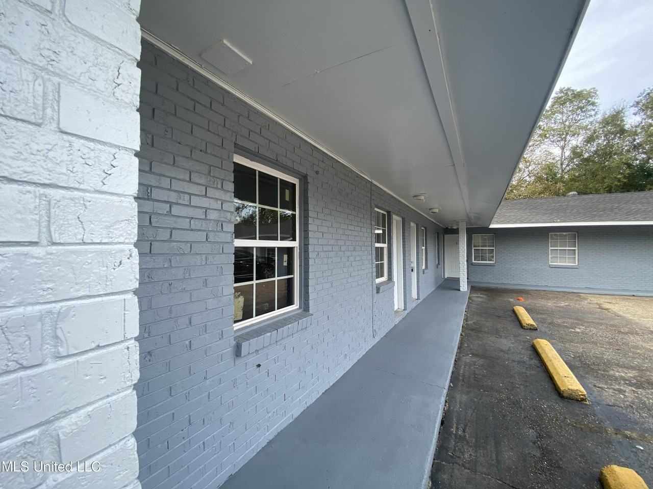 3907 Branch St Apt 1-8 #1-8 - Photo 3 of 15