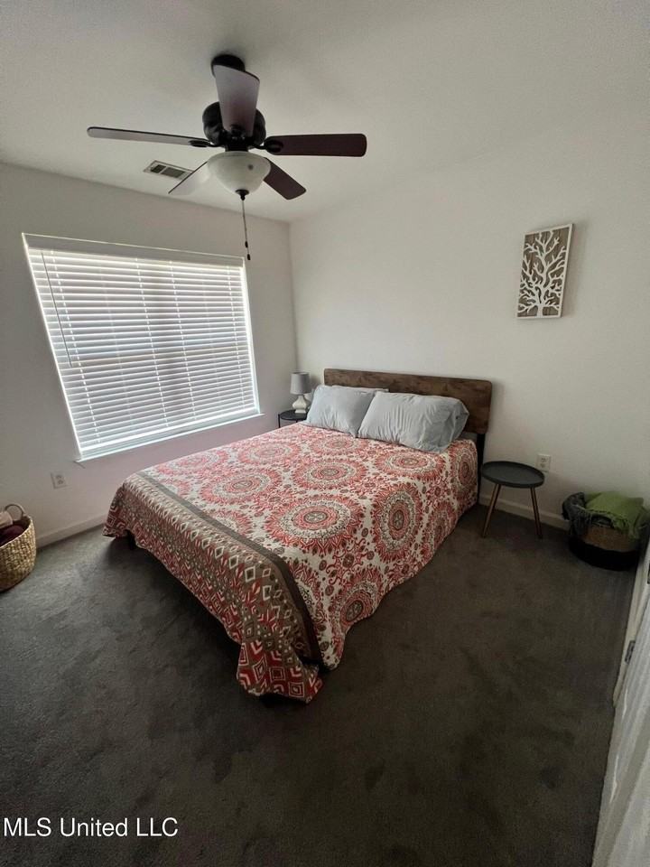 2421 Beachview Drive #B7 - Photo 7 of 14