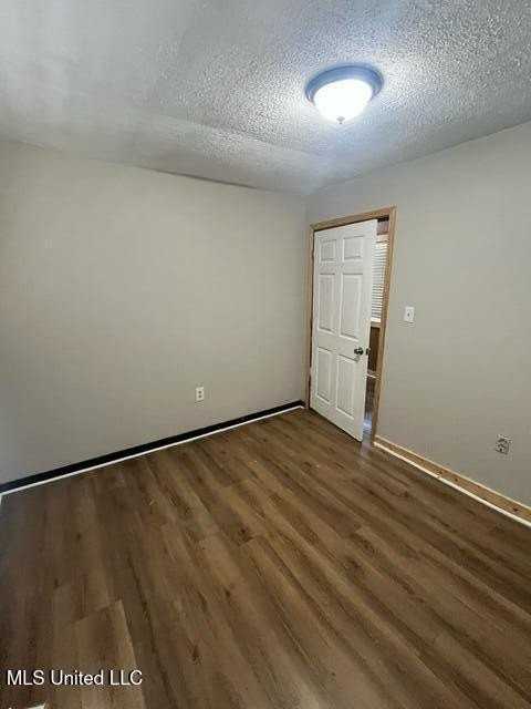 416 7th Street - Photo 6 of 12