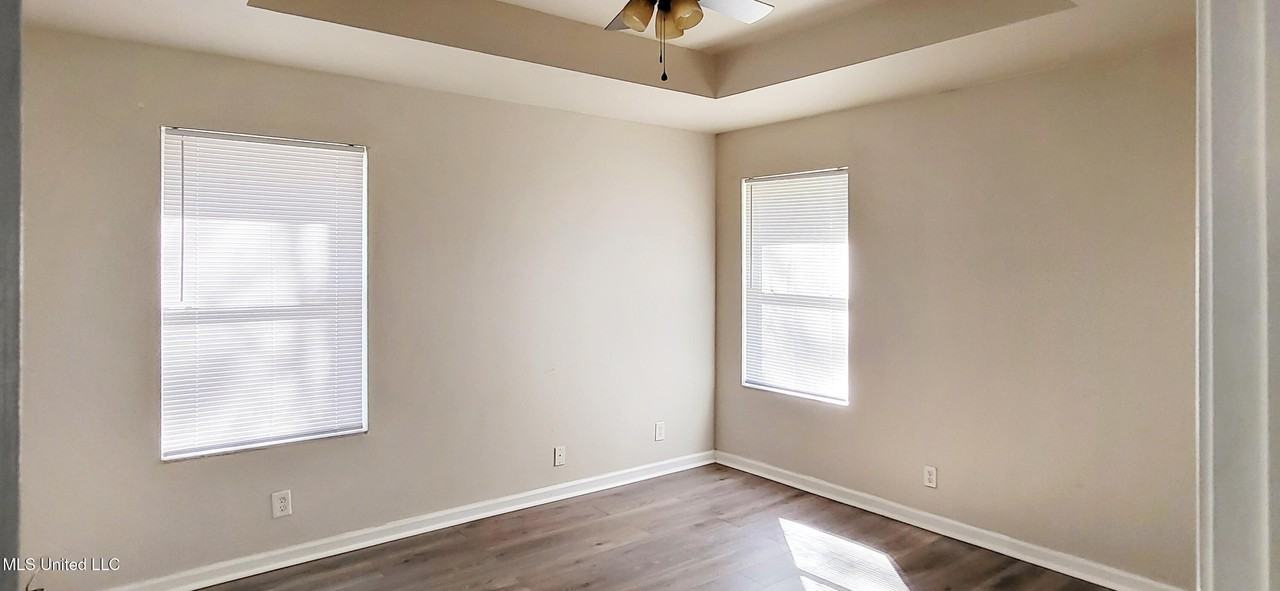 7051 George St - Photo 7 of 11