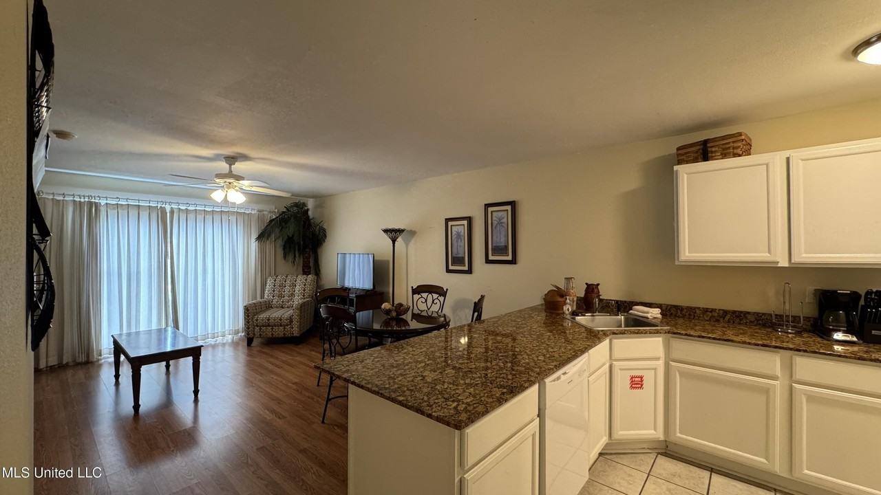 1664 Beach Blvd Apt B66 #B66 - Photo 5 of 16