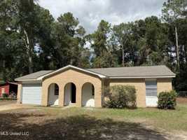 featured image of 2654 Ridgeway Drive