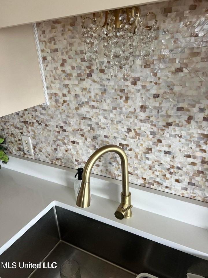 2421 Beachview Drive #E4 - Photo 7 of 25